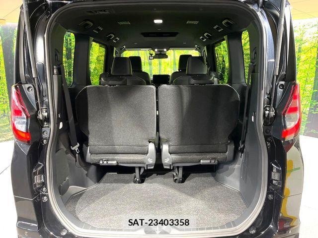 Toyota NOAH 2023-06 7332701-10