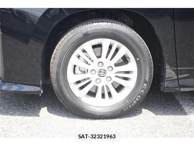 Toyota NOAH 2025-03 7328919-17