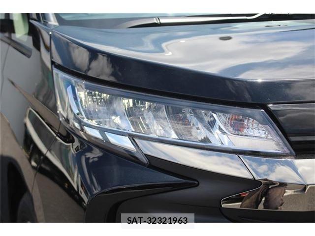 Toyota NOAH 2025-03 7328919-20