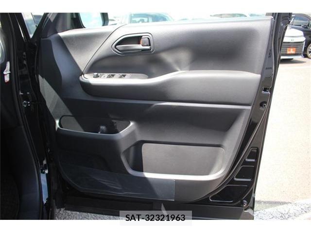 Toyota NOAH 2025-03 7328919-28