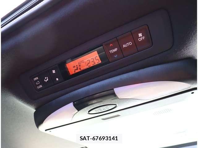 Toyota NOAH 2018-02 7328915-13