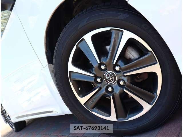 Toyota NOAH 2018-02 7328915-21