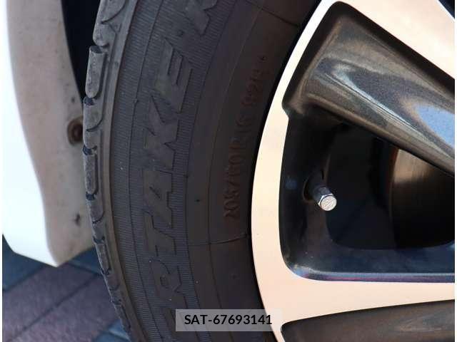 Toyota NOAH 2018-02 7328915-22