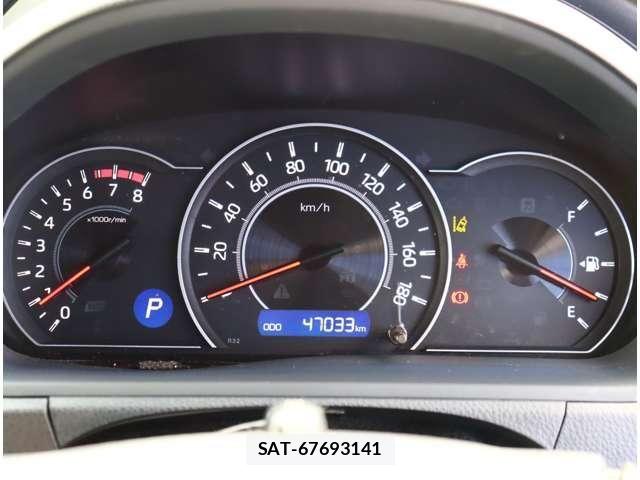 Toyota NOAH 2018-02 7328915-24