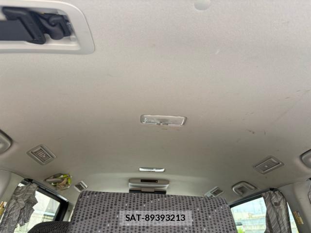Toyota NOAH 2013-08 7328931-14