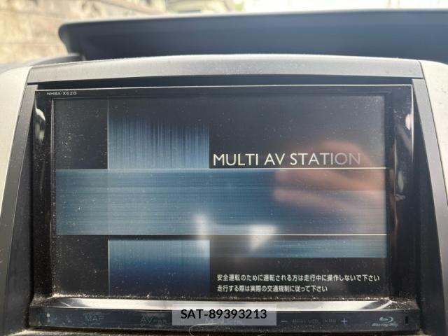 Toyota NOAH 2013-08 7328931-22