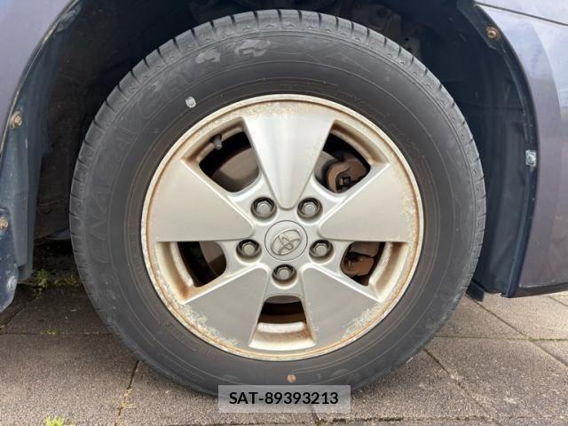 Toyota NOAH 2013-08 7328931-4