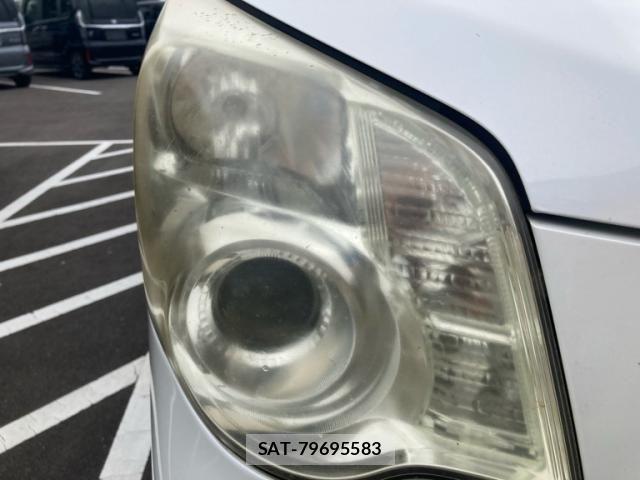 Toyota NOAH 2013-06 7328928-6