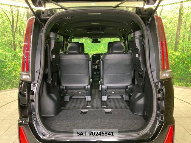 Toyota NOAH 2019-11 7328918-10