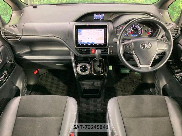 Toyota NOAH 2019-11 7328918-1