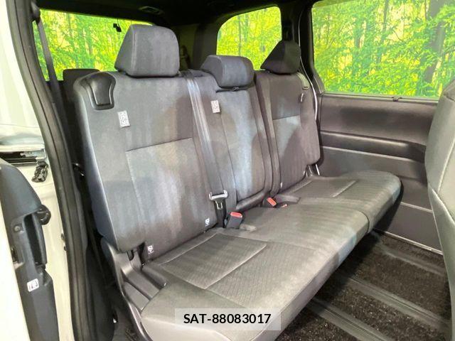 Toyota NOAH 2024-03 7332700-9