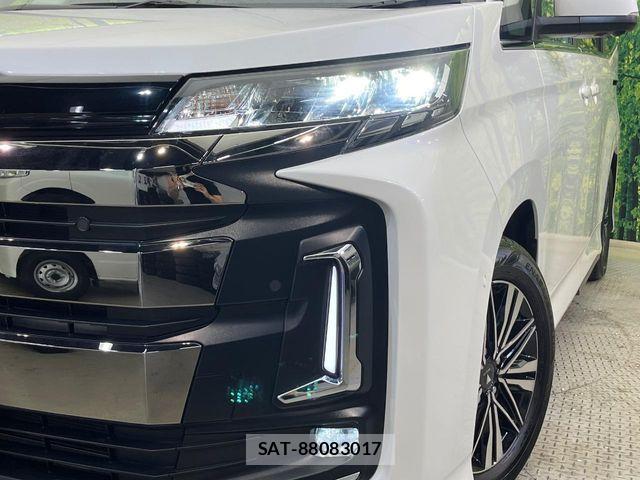 Toyota NOAH 2024-03 7332700-12