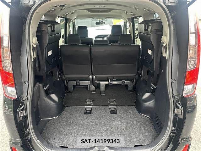 Toyota NOAH 2014-02 7328926-21