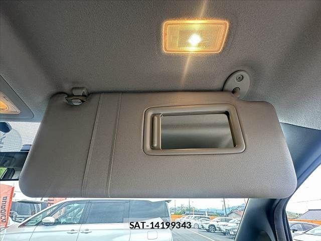 Toyota NOAH 2014-02 7328926-28