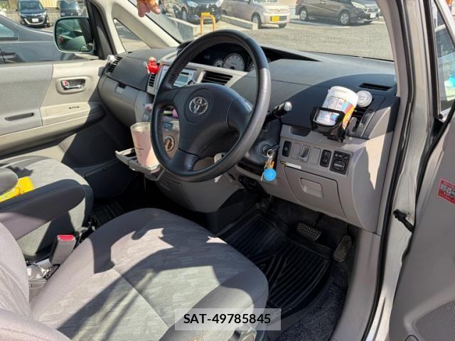 Toyota NOAH 2003-12 7328935-6