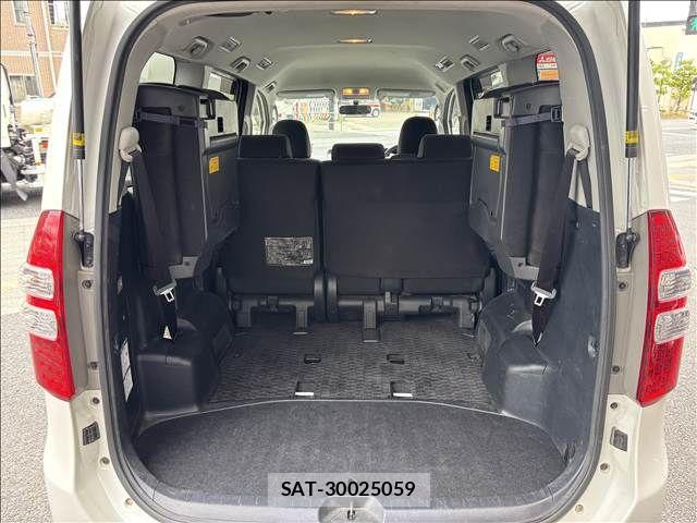 Toyota NOAH 2011-01 7328924-26