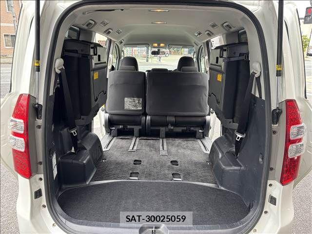 Toyota NOAH 2011-01 7328924-27