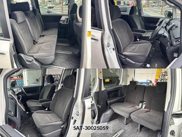 Toyota NOAH 2011-01 7328924-3