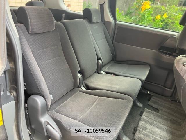 Toyota NOAH 2009-07 7328934-13