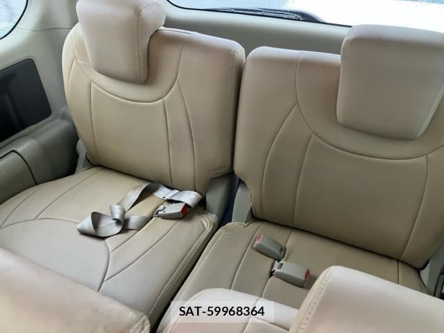 Toyota NOAH 2009-12 7328933-10