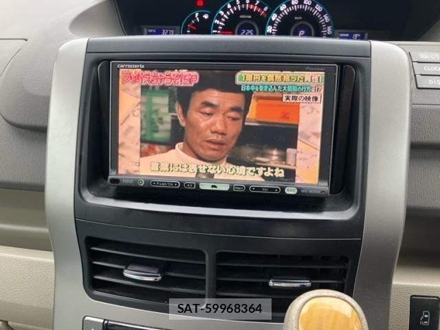 Toyota NOAH 2009-12 7328933-20