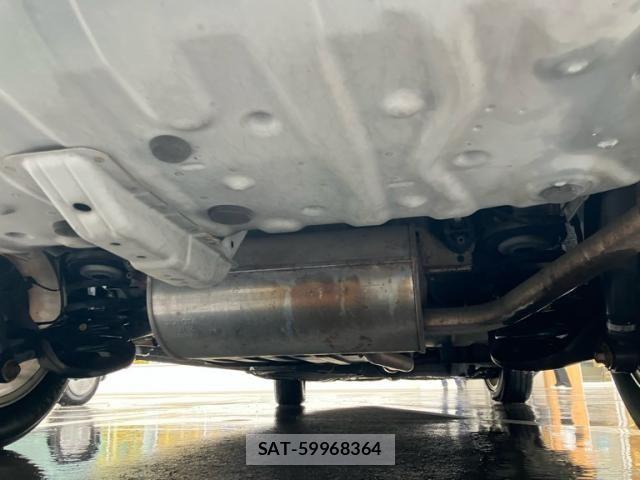 Toyota NOAH 2009-12 7328933-6