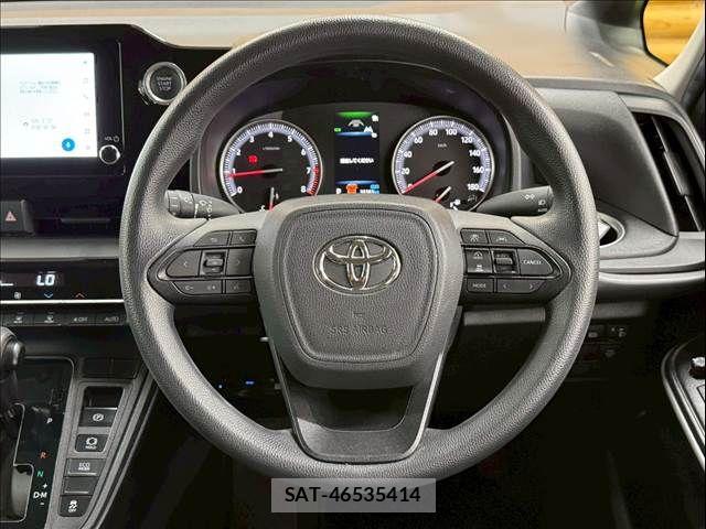 Toyota NOAH 2023-07 7359037-12