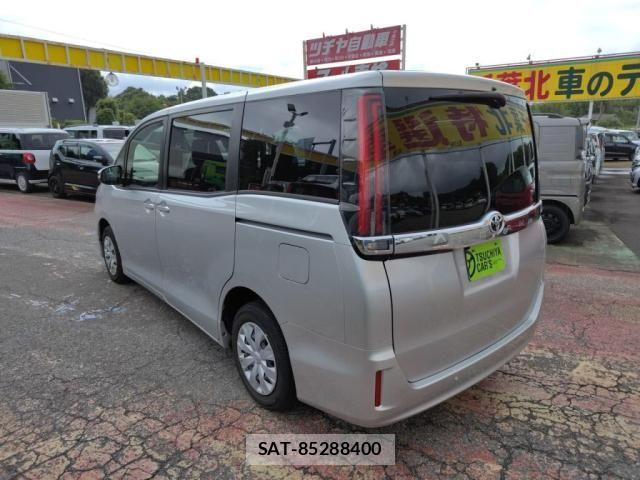 Toyota NOAH 2021-02 7359041-11