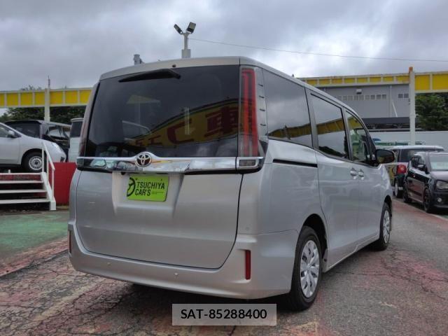 Toyota NOAH 2021-02 7359041-1
