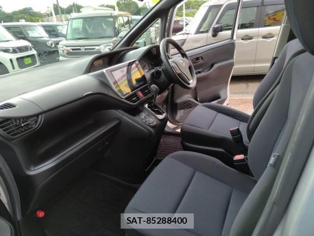 Toyota NOAH 2021-02 7359041-21