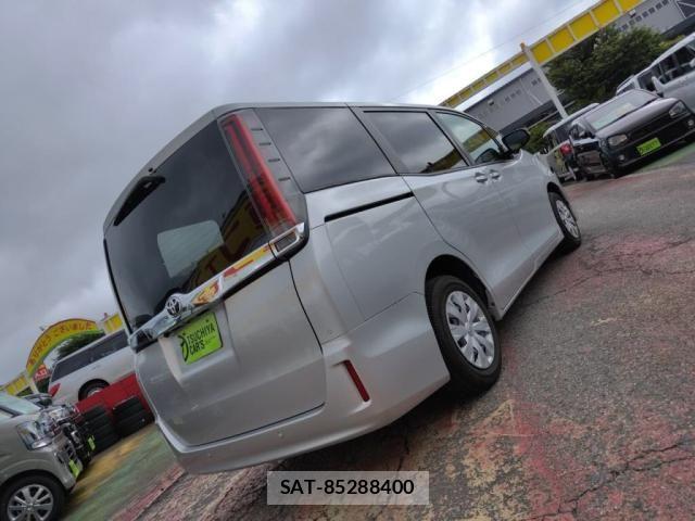 Toyota NOAH 2021-02 7359041-25