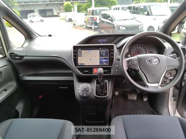 Toyota NOAH 2021-02 7359041-2