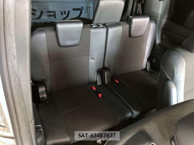 Toyota NOAH 2018-03 7359049-10