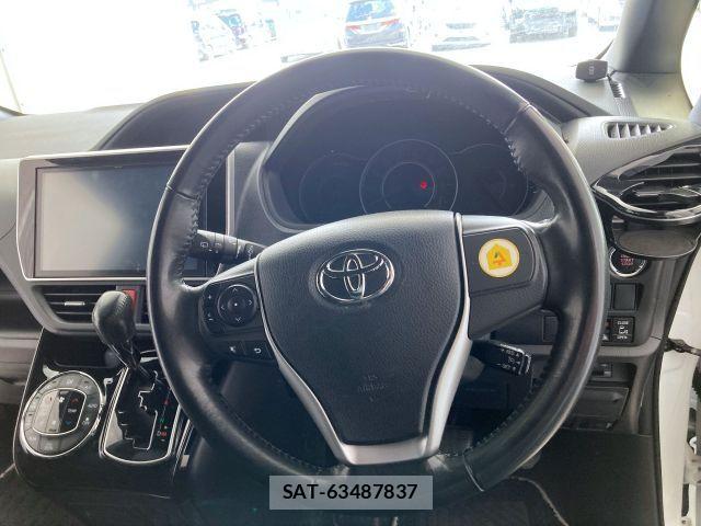 Toyota NOAH 2018-03 7359049-17