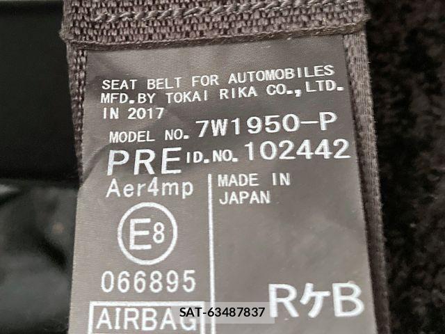 Toyota NOAH 2018-03 7359049-26