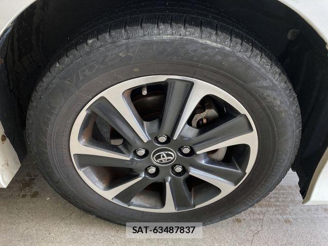 Toyota NOAH 2018-03 7359049-4