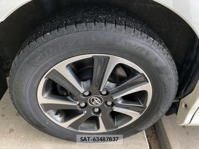 Toyota NOAH 2018-03 7359049-5