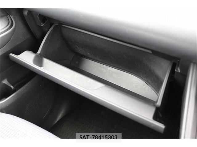 Toyota NOAH 2023-07 7359044-14