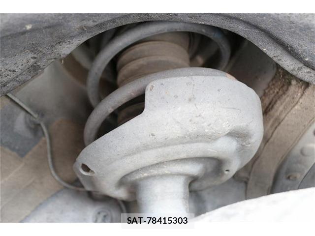 Toyota NOAH 2023-07 7359044-5