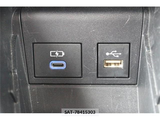Toyota NOAH 2023-07 7359044-8