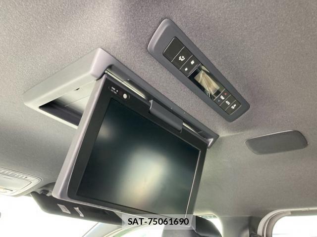 Toyota NOAH 2019-03 7359043-12