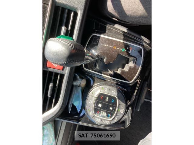 Toyota NOAH 2019-03 7359043-19