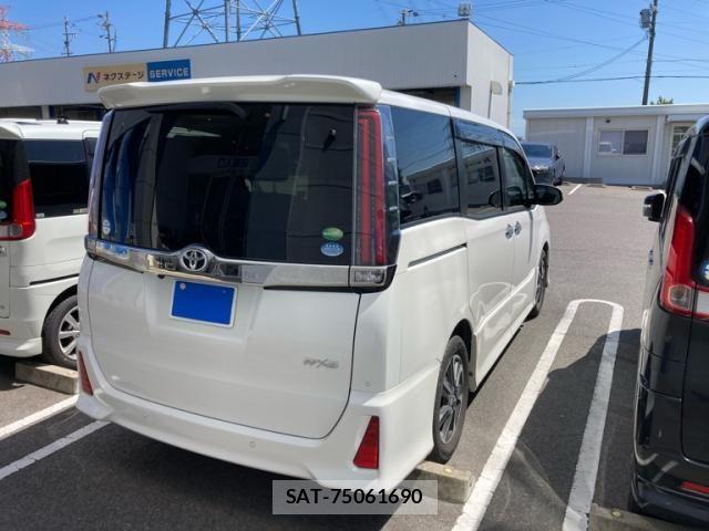 Toyota NOAH 2019-03 7359043-3