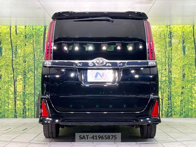 Toyota NOAH 2017-09 7359042-14