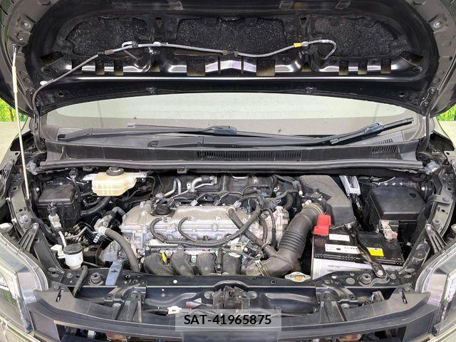 Toyota NOAH 2017-09 7359042-17