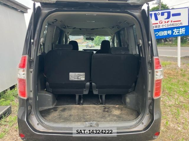 Toyota NOAH 2008-09 7359053-10