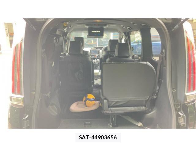 Toyota NOAH 2020-01 7359035-14