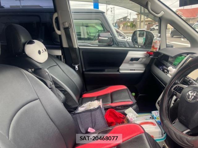 Toyota NOAH 2010-09 7359050-16
