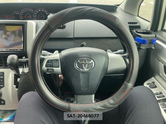 Toyota NOAH 2010-09 7359050-19