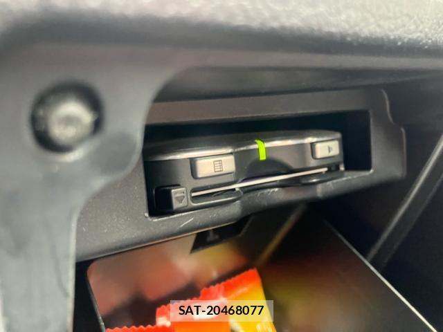 Toyota NOAH 2010-09 7359050-25
